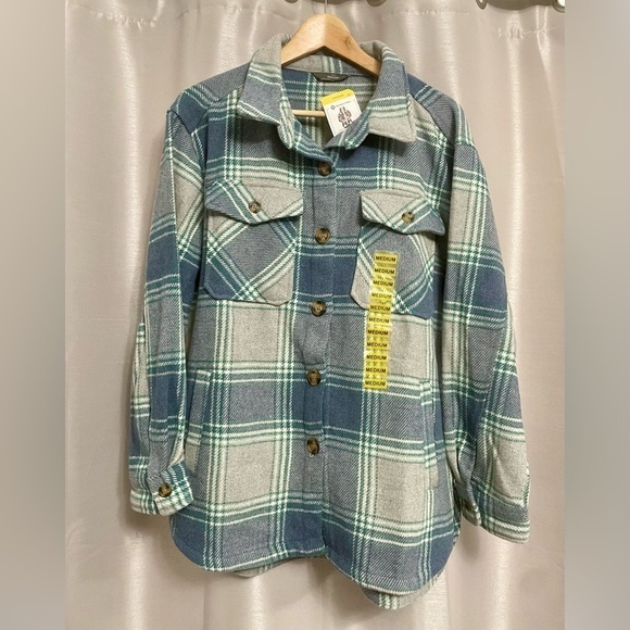 Member’s Mark Plaid Shacket. - Picture 3 of 6